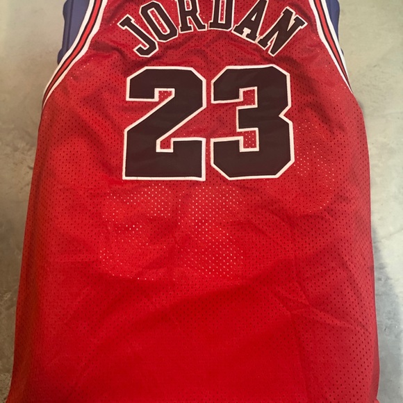 Mitchell and Ness Michael Jordan 1986-87 Jersey - Picture 4 of 4